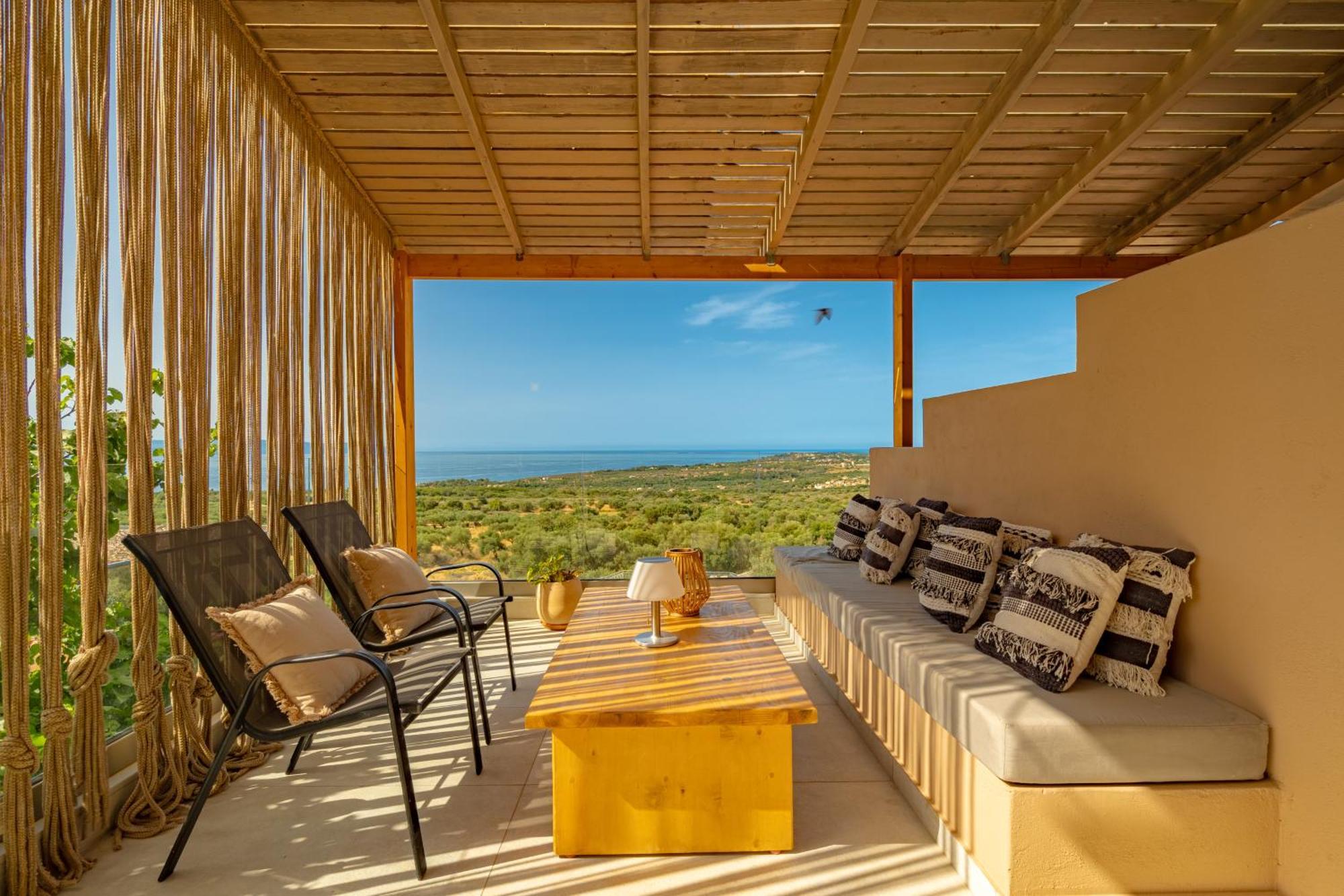 Hilltop At Kefalonia Aparthotel Angon